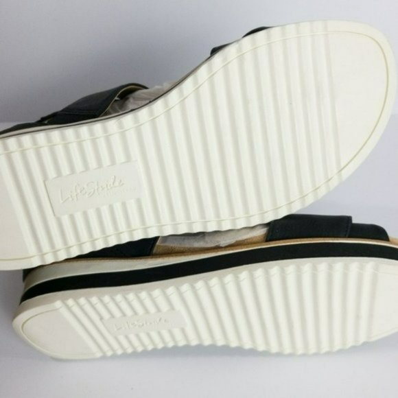 Life Stride Zoom Strappy Sandals-5.5 - Picture 8 of 9